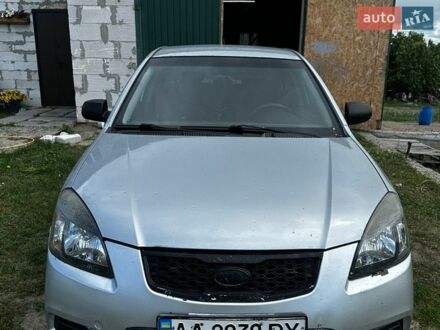 Сірий Кіа Ріо, об'ємом двигуна 1.4 л та пробігом 244 тис. км за 3000 $, фото 1 на Automoto.ua