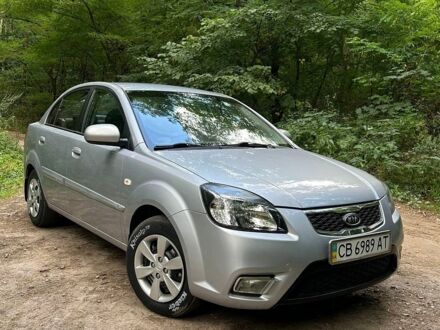Серый Киа Рио, объемом двигателя 1.4 л и пробегом 174 тыс. км за 5900 $, фото 1 на Automoto.ua