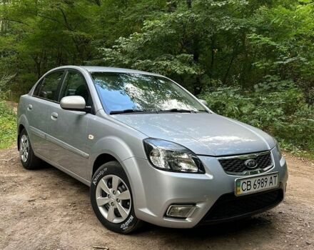 Сірий Кіа Ріо, об'ємом двигуна 1.4 л та пробігом 174 тис. км за 5900 $, фото 1 на Automoto.ua