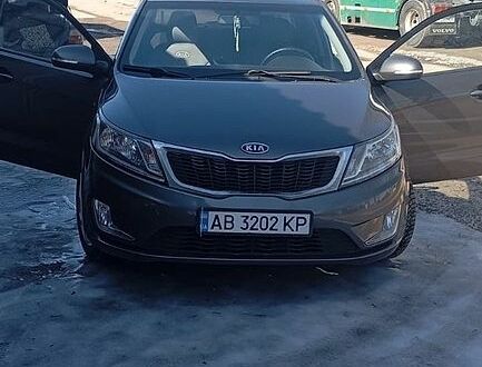 Серый Киа Рио, объемом двигателя 1.59 л и пробегом 300 тыс. км за 7100 $, фото 1 на Automoto.ua