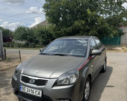 Сірий Кіа Ріо, об'ємом двигуна 1.4 л та пробігом 92 тис. км за 3700 $, фото 1 на Automoto.ua