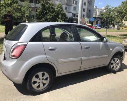 Серый Киа Рио, объемом двигателя 1.4 л и пробегом 89 тыс. км за 3700 $, фото 1 на Automoto.ua