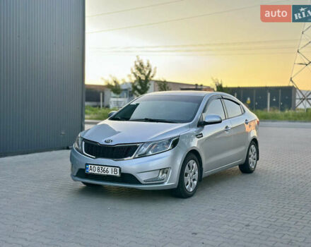 Серый Киа Рио, объемом двигателя 1.4 л и пробегом 178 тыс. км за 5600 $, фото 1 на Automoto.ua
