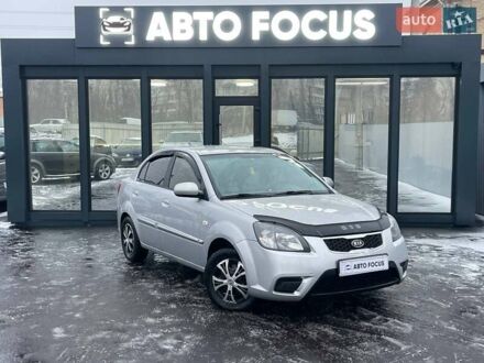 Серый Киа Рио, объемом двигателя 1.4 л и пробегом 168 тыс. км за 4990 $, фото 1 на Automoto.ua