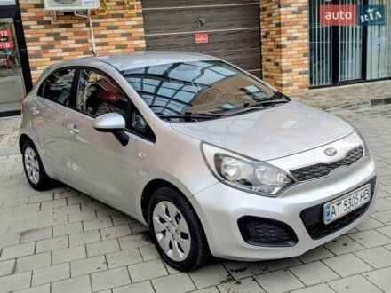 Кіа Ріо 2011 у Калуше на Automoto.ua Сірий Кіа Ріо, об'ємом двигуна 1.12 л та пробігом 244 тис. км за 4850 $, фото 1 на Automoto.ua