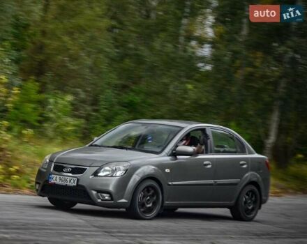 Сірий Кіа Ріо, об'ємом двигуна 1.4 л та пробігом 103 тис. км за 5800 $, фото 1 на Automoto.ua