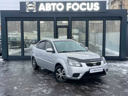 Серый Киа Рио, объемом двигателя 1.4 л и пробегом 168 тыс. км за 4590 $, фото 1 на Automoto.ua
