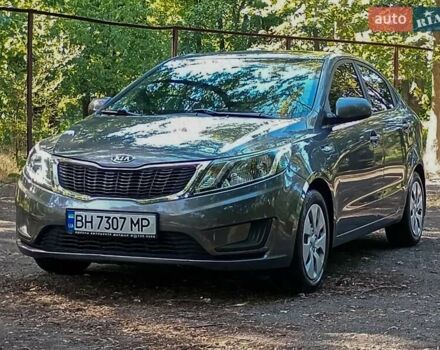 Серый Киа Рио, объемом двигателя 1.4 л и пробегом 150 тыс. км за 6800 $, фото 1 на Automoto.ua