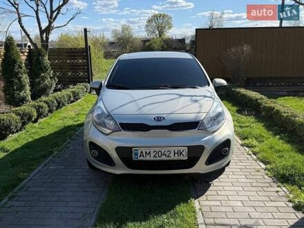 Серый Киа Рио, объемом двигателя 1.12 л и пробегом 220 тыс. км за 5700 $, фото 1 на Automoto.ua
