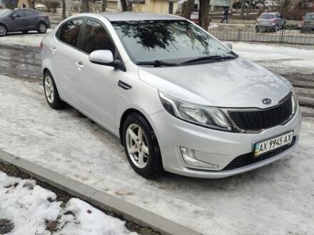 Серый Киа Рио, объемом двигателя 1.6 л и пробегом 220 тыс. км за 6500 $, фото 1 на Automoto.ua