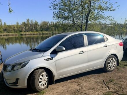 Сірий Кіа Ріо, об'ємом двигуна 1.4 л та пробігом 190 тис. км за 7300 $, фото 1 на Automoto.ua
