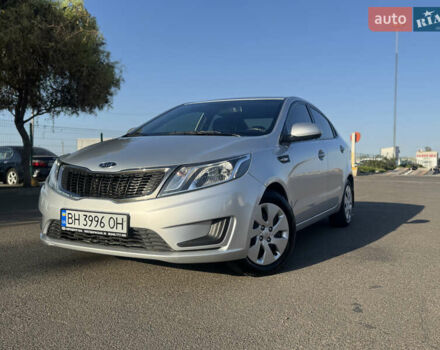 Сірий Кіа Ріо, об'ємом двигуна 1.4 л та пробігом 145 тис. км за 7100 $, фото 1 на Automoto.ua
