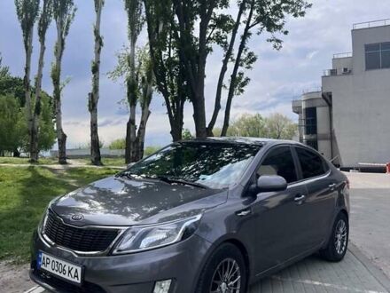 Серый Киа Рио, объемом двигателя 1.4 л и пробегом 182 тыс. км за 7800 $, фото 1 на Automoto.ua