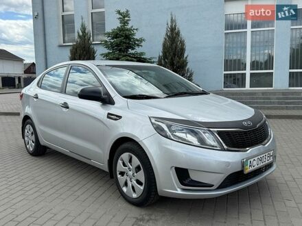 Сірий Кіа Ріо, об'ємом двигуна 1.4 л та пробігом 128 тис. км за 6800 $, фото 1 на Automoto.ua