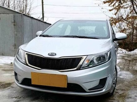 Серый Киа Рио, объемом двигателя 1.4 л и пробегом 67 тыс. км за 9505 $, фото 1 на Automoto.ua
