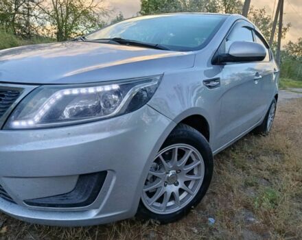 Серый Киа Рио, объемом двигателя 1.4 л и пробегом 250 тыс. км за 6700 $, фото 1 на Automoto.ua