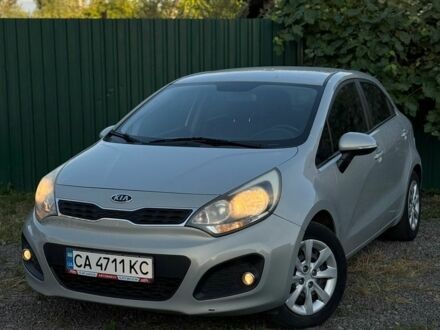 Серый Киа Рио, объемом двигателя 1.12 л и пробегом 224 тыс. км за 4900 $, фото 1 на Automoto.ua