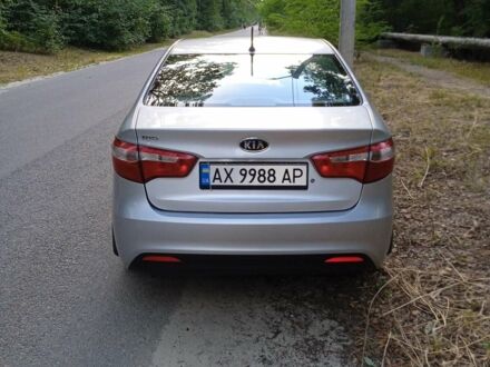 Сірий Кіа Ріо, об'ємом двигуна 1.4 л та пробігом 200 тис. км за 5300 $, фото 1 на Automoto.ua