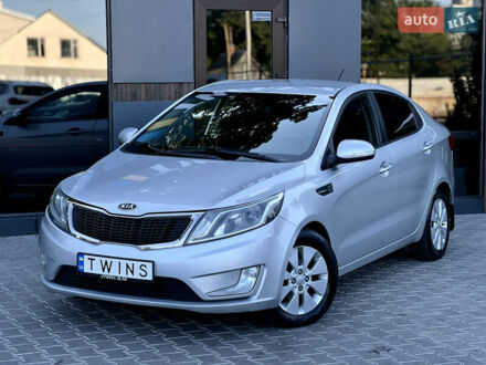 Серый Киа Рио, объемом двигателя 1.4 л и пробегом 217 тыс. км за 8900 $, фото 1 на Automoto.ua
