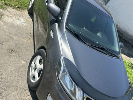 Серый Киа Рио, объемом двигателя 1.6 л и пробегом 250 тыс. км за 6999 $, фото 1 на Automoto.ua