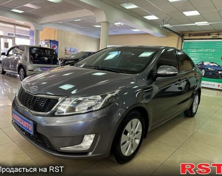 Серый Киа Рио, объемом двигателя 1.6 л и пробегом 230 тыс. км за 6900 $, фото 1 на Automoto.ua