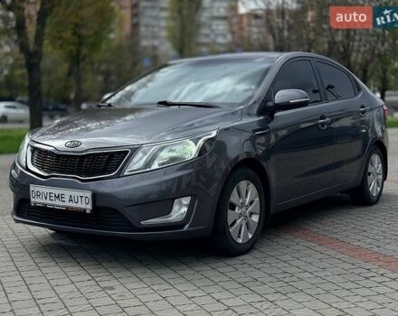 Серый Киа Рио, объемом двигателя 1.59 л и пробегом 206 тыс. км за 7499 $, фото 1 на Automoto.ua