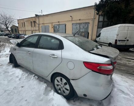 Серый Киа Рио, объемом двигателя 1.4 л и пробегом 170 тыс. км за 2000 $, фото 1 на Automoto.ua