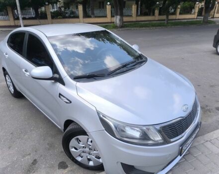 Серый Киа Рио, объемом двигателя 1.4 л и пробегом 201 тыс. км за 7000 $, фото 1 на Automoto.ua