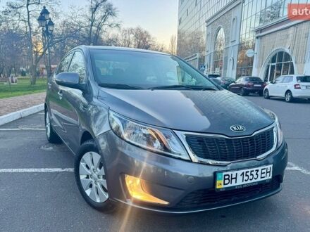Сірий Кіа Ріо, об'ємом двигуна 1.59 л та пробігом 105 тис. км за 9000 $, фото 1 на Automoto.ua