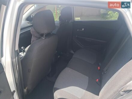 Серый Киа Рио, объемом двигателя 1.59 л и пробегом 240 тыс. км за 7300 $, фото 1 на Automoto.ua