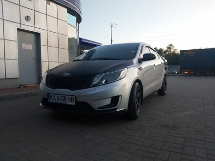 Киа Рио 2013 в Софіївська Борщагівка на Automoto.ua Серый Киа Рио, объемом двигателя 1.4 л и пробегом 312 тыс. км за 6900 $, фото 1 на Automoto.ua