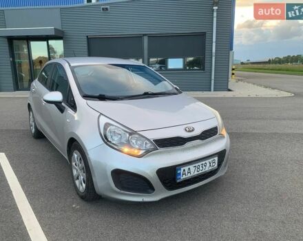 Серый Киа Рио, объемом двигателя 1.12 л и пробегом 205 тыс. км за 5500 $, фото 1 на Automoto.ua