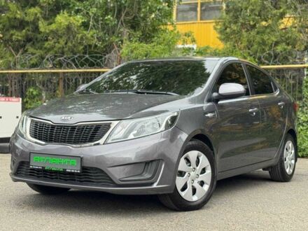 Киа Рио 2013 в Одессе на Automoto.ua Серый Киа Рио, объемом двигателя 1.4 л и пробегом 50 тыс. км за 7900 $, фото 1 на Automoto.ua