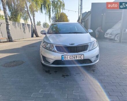Сірий Кіа Ріо, об'ємом двигуна 1.4 л та пробігом 172 тис. км за 9200 $, фото 1 на Automoto.ua