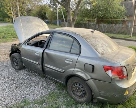Сірий Кіа Ріо, об'ємом двигуна 1.4 л та пробігом 137 тис. км за 1150 $, фото 1 на Automoto.ua
