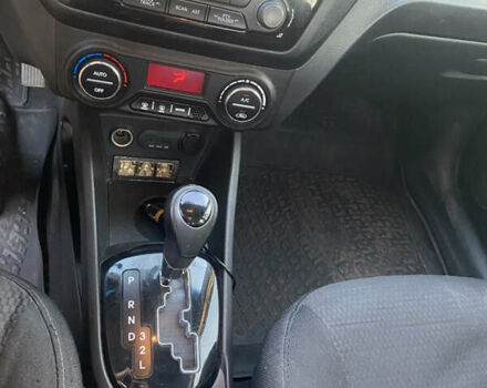 Сірий Кіа Ріо, об'ємом двигуна 1.6 л та пробігом 176 тис. км за 8200 $, фото 1 на Automoto.ua