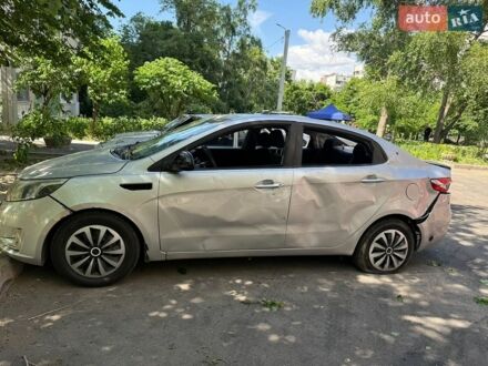 Серый Киа Рио, объемом двигателя 1.4 л и пробегом 175 тыс. км за 3500 $, фото 1 на Automoto.ua