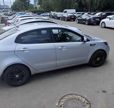 Серый Киа Рио, объемом двигателя 1.4 л и пробегом 163 тыс. км за 7800 $, фото 1 на Automoto.ua