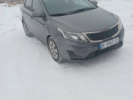 Серый Киа Рио, объемом двигателя 1.4 л и пробегом 300 тыс. км за 5850 $, фото 1 на Automoto.ua