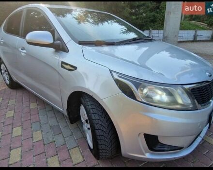 Серый Киа Рио, объемом двигателя 1.4 л и пробегом 260 тыс. км за 5900 $, фото 1 на Automoto.ua