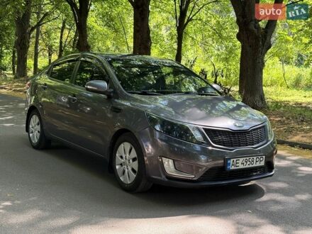 Серый Киа Рио, объемом двигателя 1.59 л и пробегом 258 тыс. км за 7200 $, фото 1 на Automoto.ua