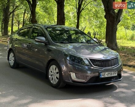 Серый Киа Рио, объемом двигателя 1.59 л и пробегом 258 тыс. км за 6999 $, фото 1 на Automoto.ua