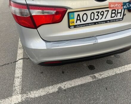 Серый Киа Рио, объемом двигателя 1.4 л и пробегом 100 тыс. км за 7500 $, фото 1 на Automoto.ua