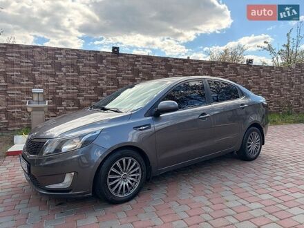 Серый Киа Рио, объемом двигателя 1.4 л и пробегом 231 тыс. км за 7800 $, фото 1 на Automoto.ua