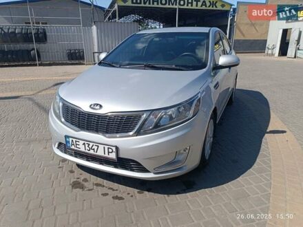 Киа Рио 2014 в Никополе на Automoto.ua Серый Киа Рио, объемом двигателя 1.59 л и пробегом 142 тыс. км за 8500 $, фото 1 на Automoto.ua
