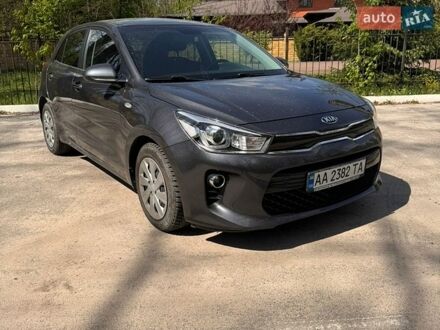 Серый Киа Рио, объемом двигателя 1.4 л и пробегом 33 тыс. км за 13700 $, фото 1 на Automoto.ua