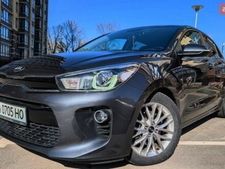 Серый Киа Рио, объемом двигателя 1.37 л и пробегом 88 тыс. км за 13700 $, фото 1 на Automoto.ua