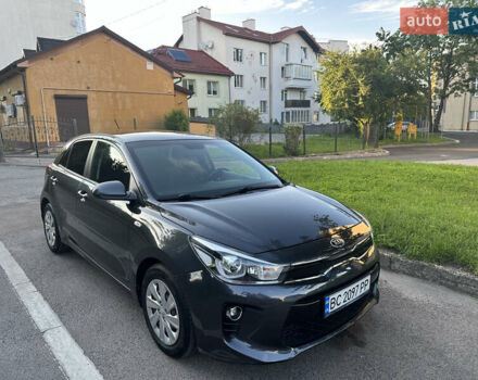 Сірий Кіа Ріо, об'ємом двигуна 1.37 л та пробігом 62 тис. км за 13100 $, фото 1 на Automoto.ua