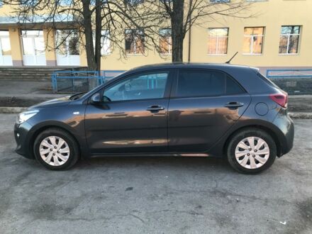 Серый Киа Рио, объемом двигателя 1.4 л и пробегом 36 тыс. км за 14000 $, фото 1 на Automoto.ua
