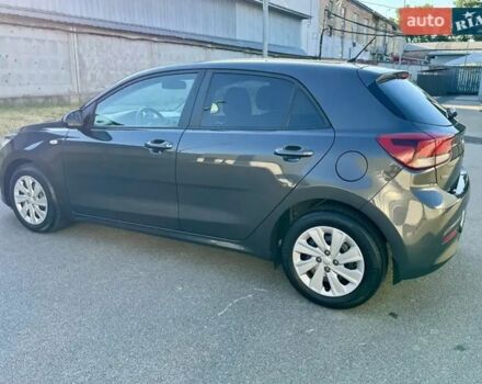 Серый Киа Рио, объемом двигателя 1.37 л и пробегом 84 тыс. км за 12900 $, фото 1 на Automoto.ua
